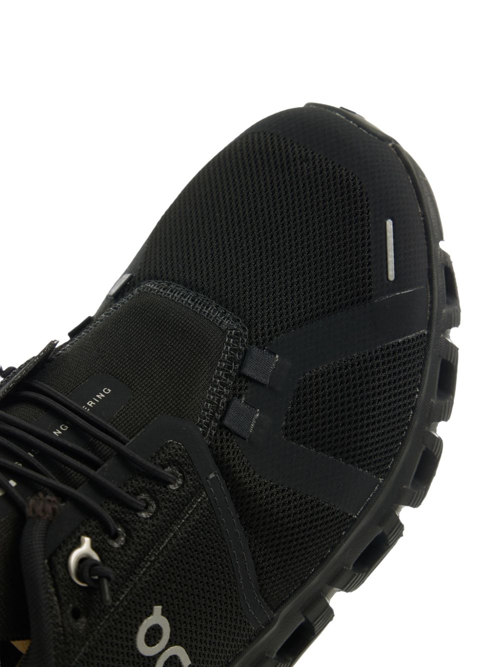 ON Cloud 6 Sneakers