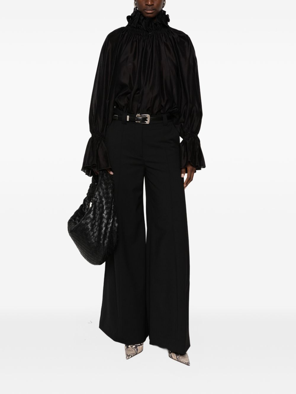 THE LATEST Trousers BLACK