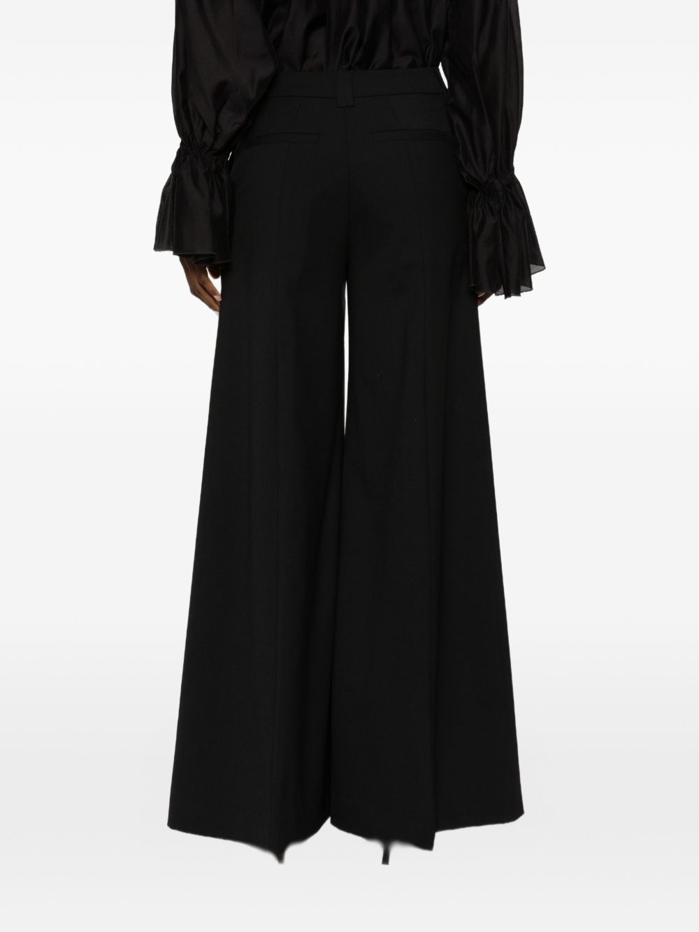 THE LATEST Trousers BLACK
