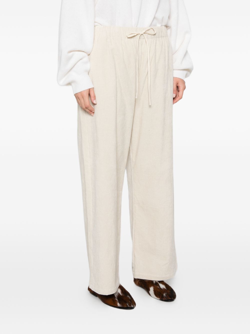 APUNTOB Trousers WHITE
