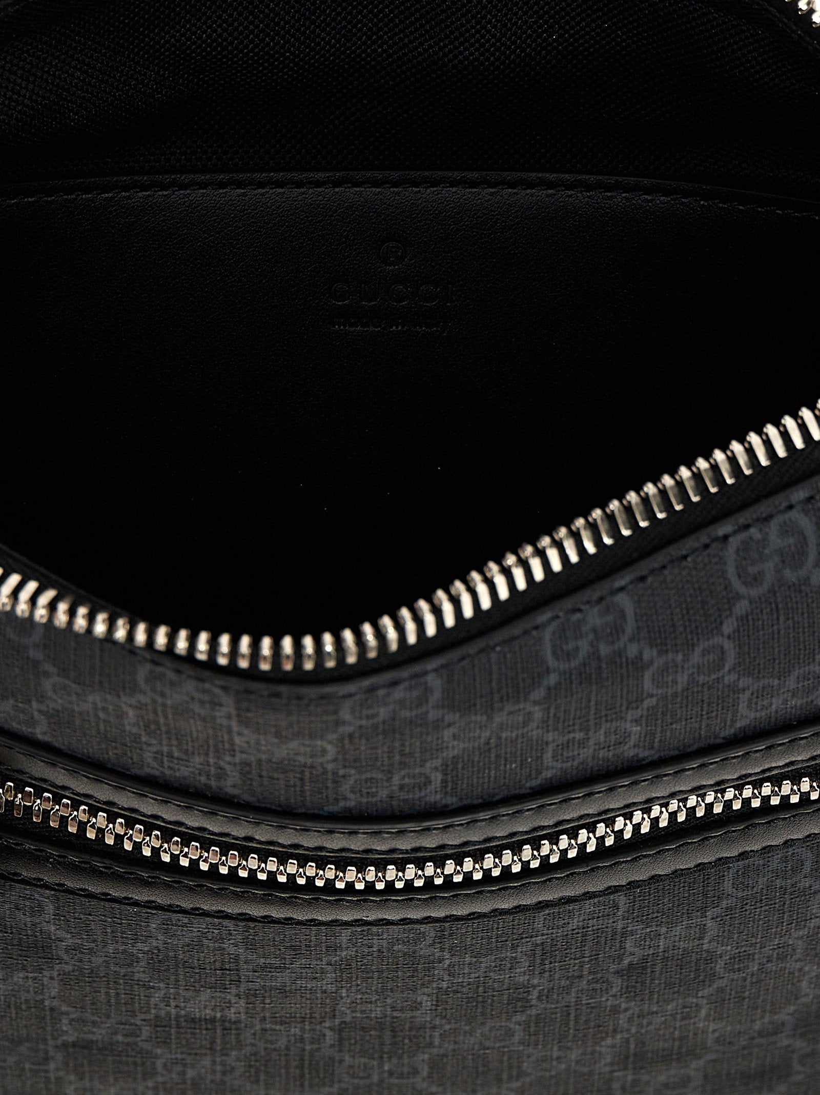 Gucci Gg Supreme Crossbody Bag