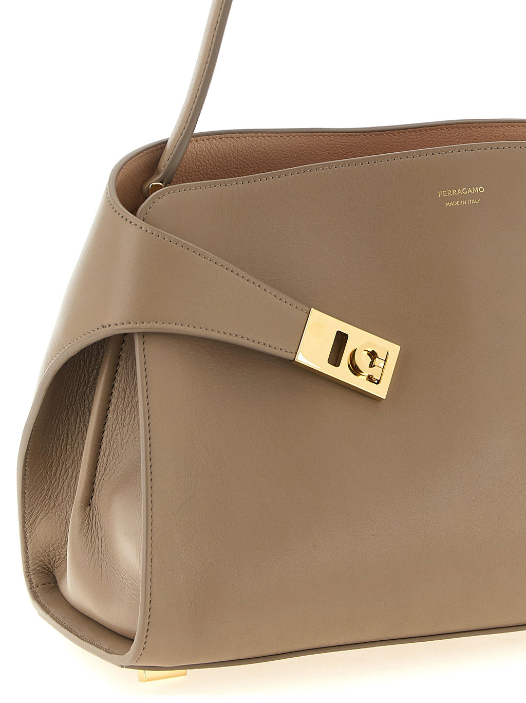 Ferragamo Hug Soft (m) Shoulder Bag