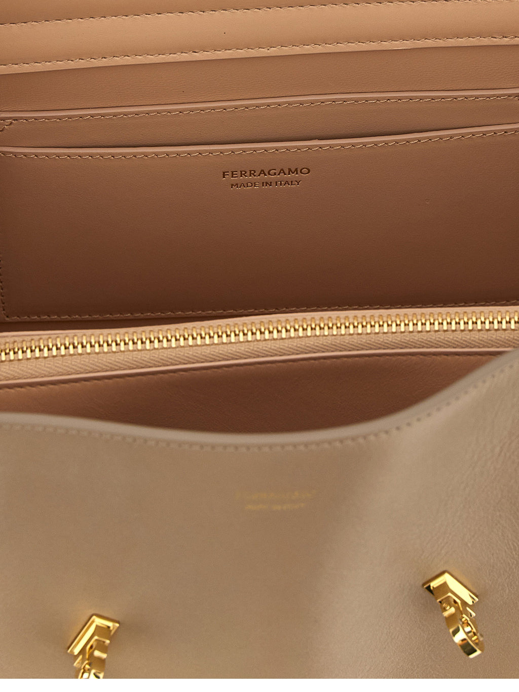 Ferragamo Hug Soft (m) Shoulder Bag