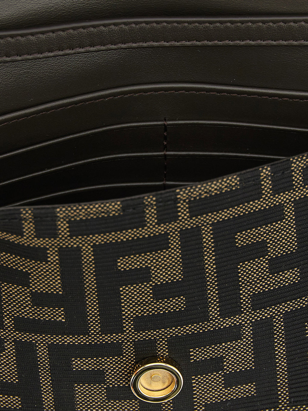 Fendi Tube Wallet On Chain