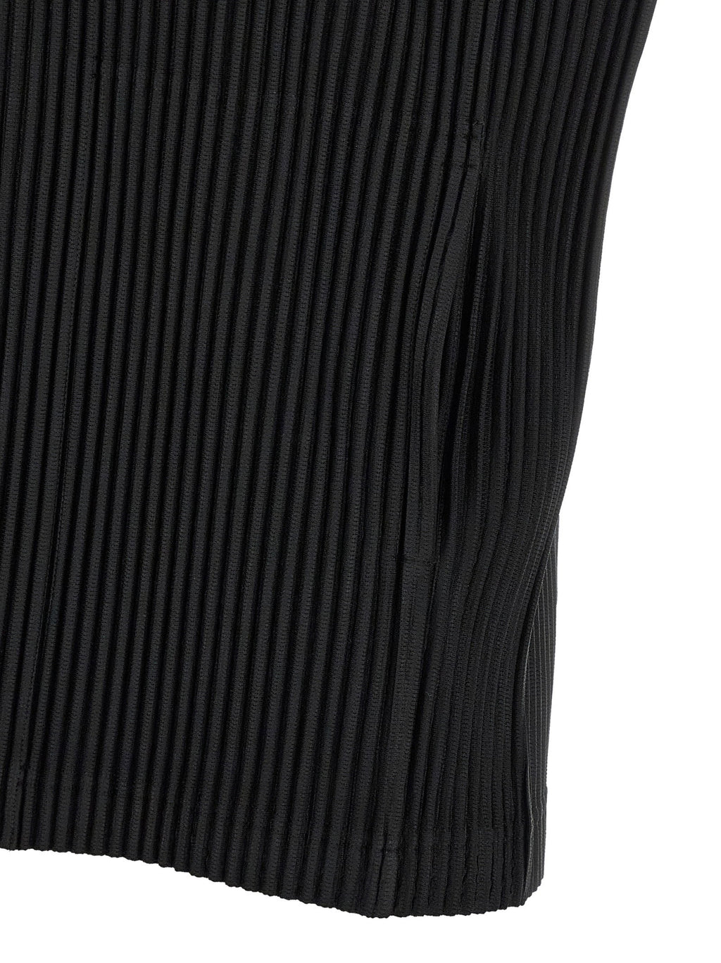 Homme Plisse' Issey Miyake Monthly Colors: April Vest